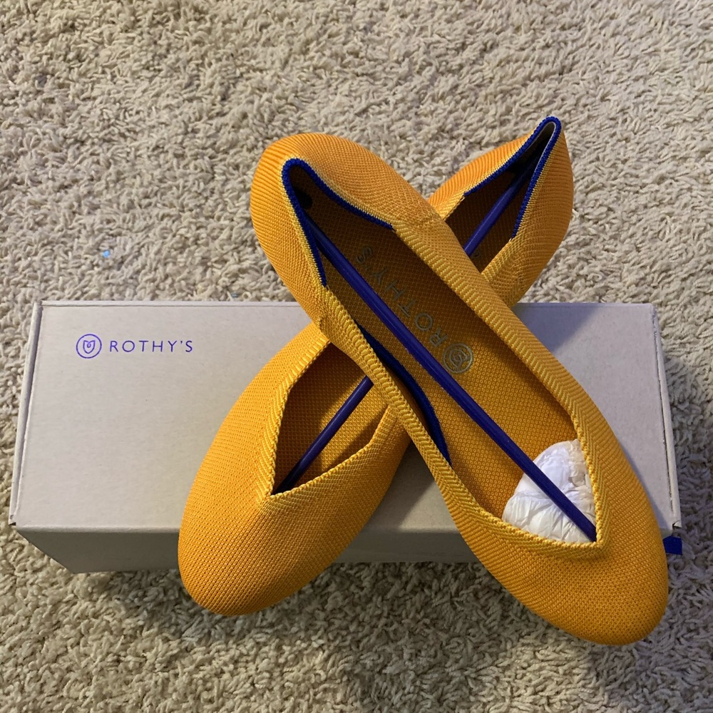 Rothy lemon drop Flats BNIB